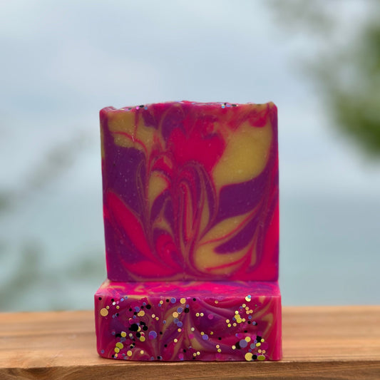 Girl Like you Artisan Bar