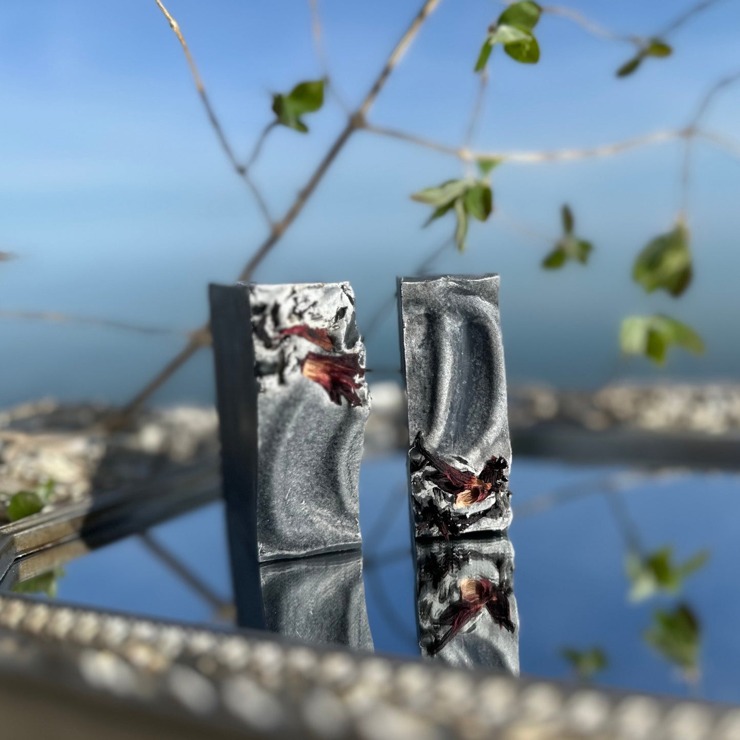 Charcoal & Tea Tree